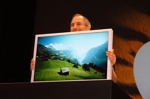 Steve Jobs with Apple Cinema Display